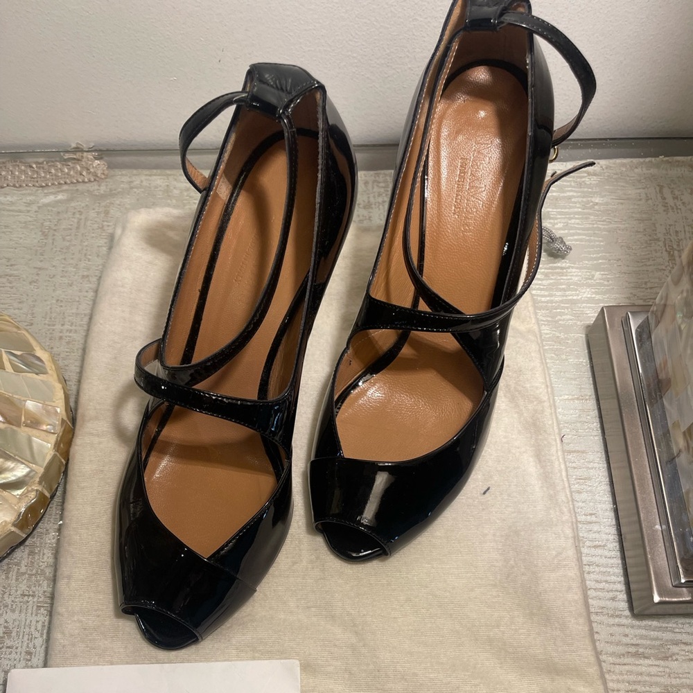 MaxMara Black Patent Leather Heels
